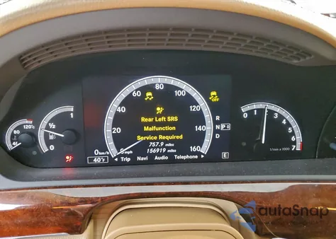 2013 Mercedes-Benz S 550 z USA, uszkodzony, nr VIN WDDNG7DB7DA499407